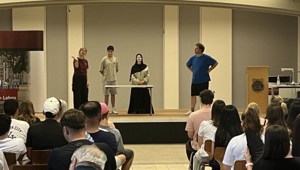 Theateraufführung „Ich bin kein Nazi, aber …“ 